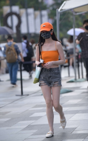 街拍小清新热裤辣妹 [22P]