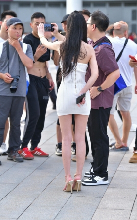 包臀白裙，细凉高玉zu美女–啦不啦多 [20P]