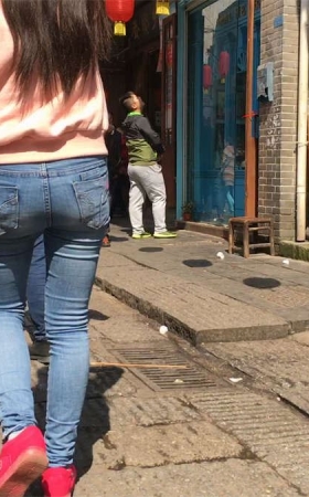 一黑丝一蓝牛