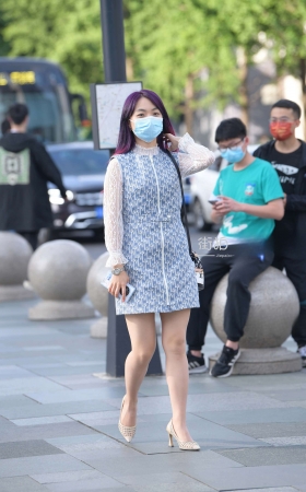 从眼睛可以看出，她好美~ [24P]