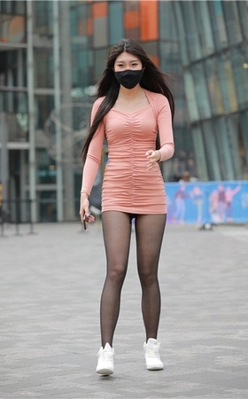 （套图）粉色连体裙美女(275P)