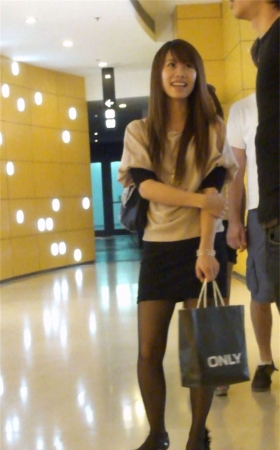 极品黑色包臀裙丝袜美女