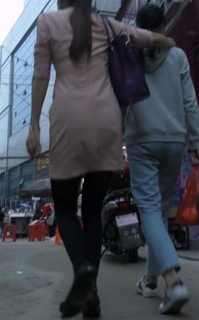 性感高挑黑丝袜马尾辫少妇