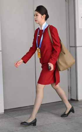 26522-33-50√赶着去上班呢 7P