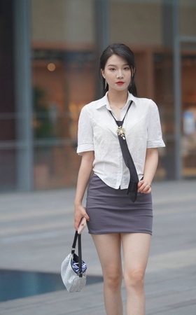 kaine模拍作品  制服气质美女 面若桃花明眸皓齿 [795P2V-24.2GB]