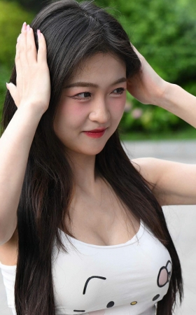 25614-2-74√美腿美足网红任绵绵 11P