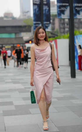 长裙美女真温柔 [20P]