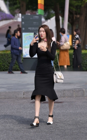 美丽的她！ [23P]