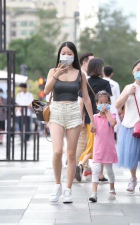 街拍好身材美女辣妈 [19P]