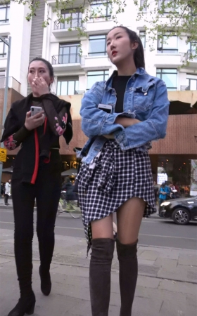 黑色透视装性感美女姐姐