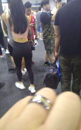 俏丽美臀 [27P]