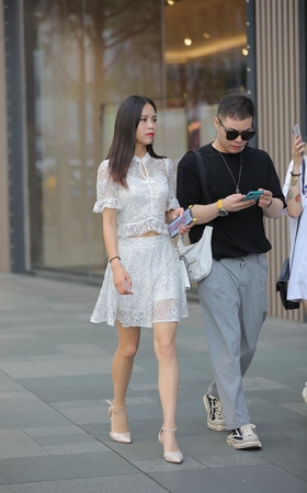 看着很舒服的淑女