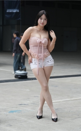 丰腴美女(92P)