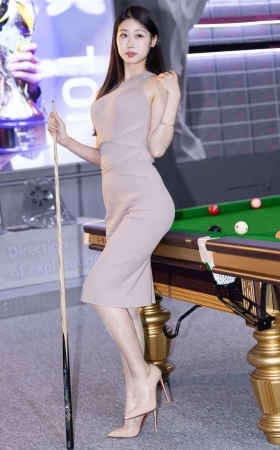 彤彤子修身裙