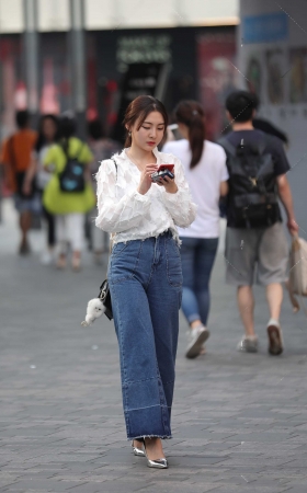 可爱甜美的笑容 好喜欢 [16P]