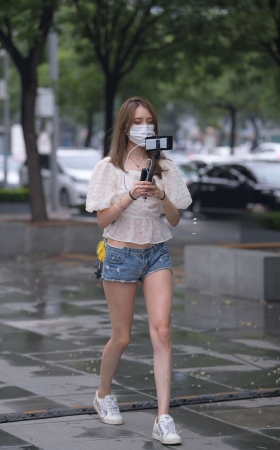 偶遇直播的小姐姐 [27P]