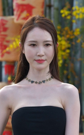 好漂亮的女神姐姐~美翻了！ [25P]