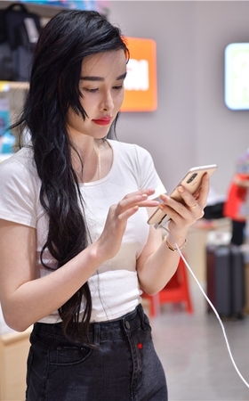 红唇妹子(365P)