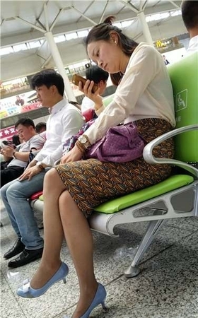 4k超清，复古裙长腿知性美腿少妇