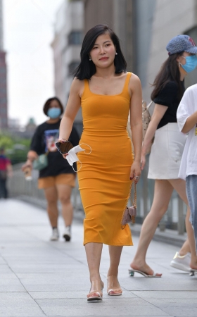 性感黄裙** [22P]