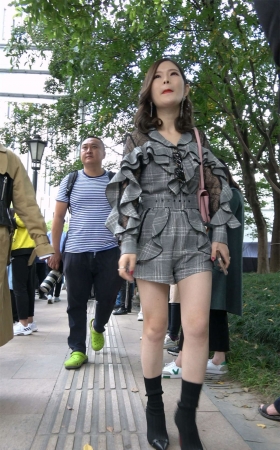 美腿性感女郎