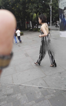 丰腴少妇美胸性感 [16P]