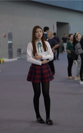 黑丝小姐姐(96P)