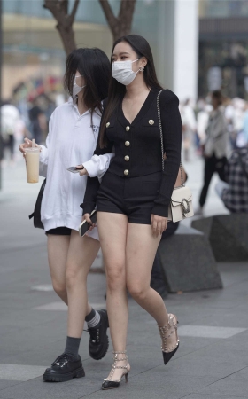 温婉姐妹