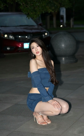 长裙美腿牛仔裙–悠悠 [19P]