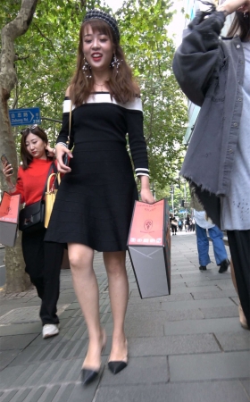 时尚气质连衣裙高跟鞋美女