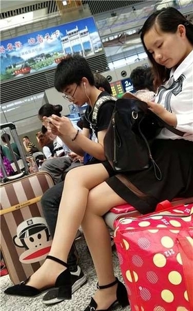 4k超清，长腿小清新美眉