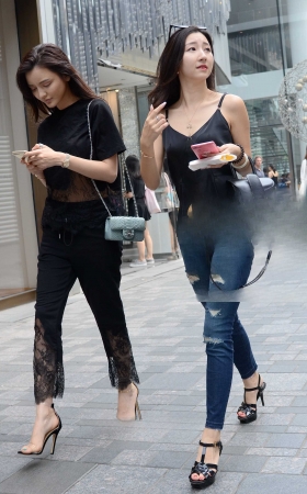 神摄手赛08  性感、高挑两美女 [25P]