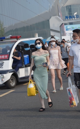 翠花裙小姐姐