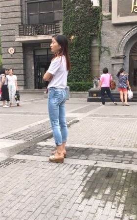 等男友的浅色小紧牛