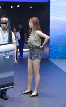 温婉牛仔短裤