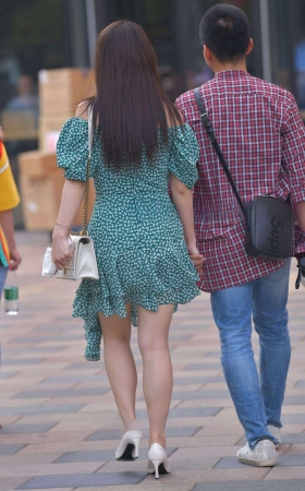 诱人丰满美胸 [21P]