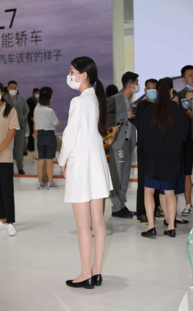 白裙R丝礼仪 [22P]