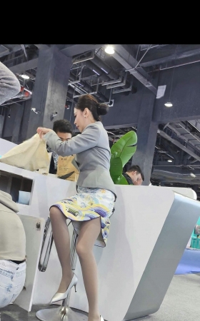 原创4K海航空姐旗袍灰丝美腿高跟 2P