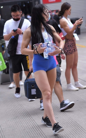 迎来来了一群 [19P]