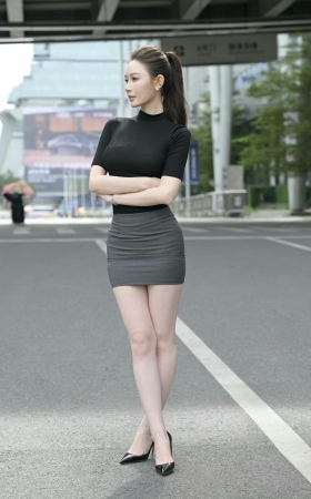 长腿美足-敏敏  【图片➕视频】 [24P]
