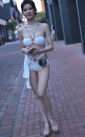 海边小镇比 基尼 [10P]