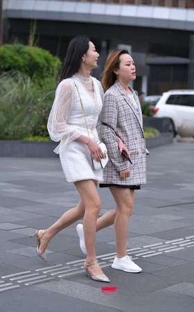 白裙凉鞋美腿3A3311[321M]