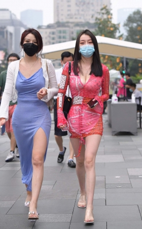 性感美胸小姐姐 [21P]