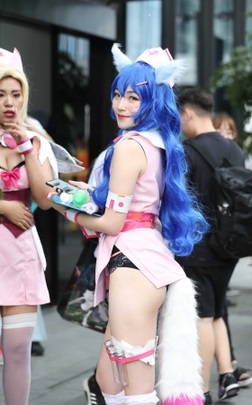 性感女护士 [19P]