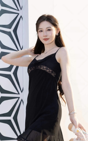 L1722-316P 26CJ-最爱的敏敏女神黑裙外拍一套+11P