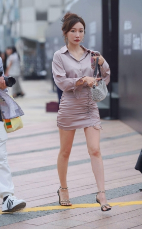 230421-8 70p