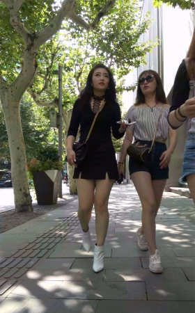 性感极品美女姐妹