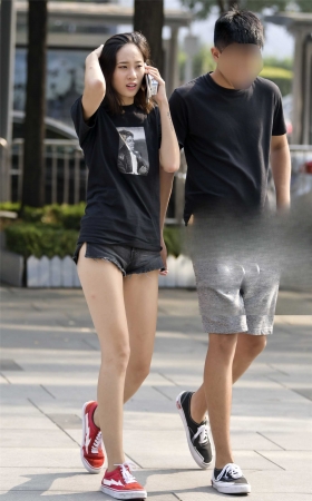 性感小月牙臀 [19P]