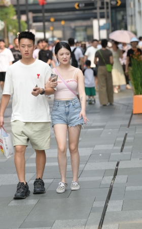白白嫩嫩看见视觉上就享受了做我女人吧