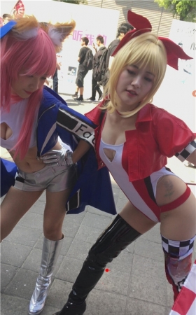长靴性感的coplay小姐姐